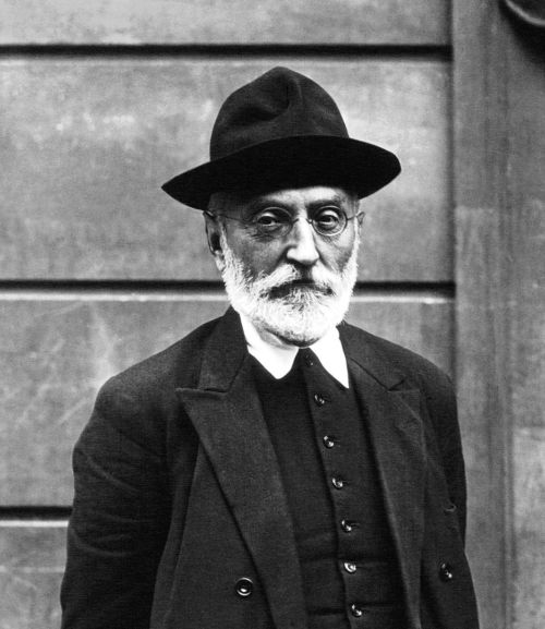 Poeta español Miguel de Unamuno