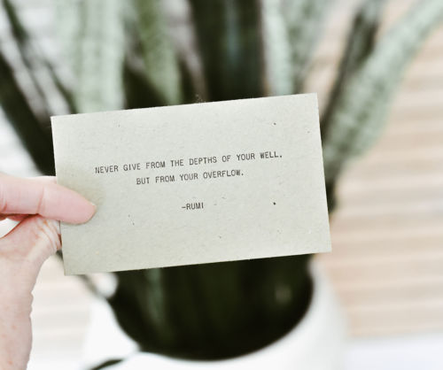 Card. Foto por Allie Smith en Unsplash