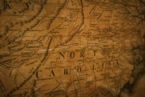 Mapa antiguo. Foto por Alex Boyd en Unsplash