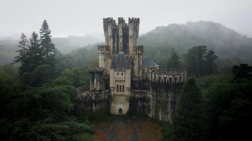 Castillo. Foto por Tony Findeisen en Unsplash