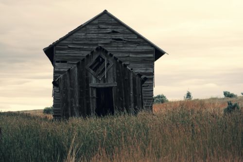 Casa antigua. Foto por Dan Meyers en Unsplash