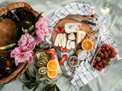 Picnic. Foto por Kate Hliznitsova en Unsplash